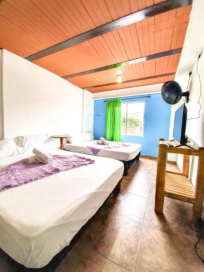 Hostel La Mercedes Street